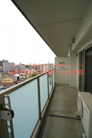 エスペランサ久留米駅前【10,000円キャッシュバック対象物件】のバルコニー|お洗濯にも便利なバルコニー付き