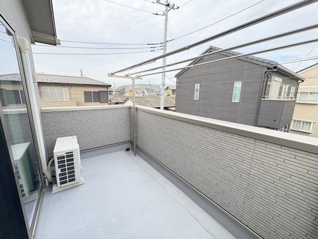 三郷市彦成2丁目　中古戸建のバルコニー|東向きの日当たり良好なバルコニー