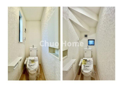 【トイレ】 | 江戸川区大杉1丁目新築分譲住宅 | 【トイレ×2】 収納スペースをしっかりと確保した温水洗浄便座機能付きトイレ。温水洗浄便座は清潔にお使いいただくための大切なアイテムです。