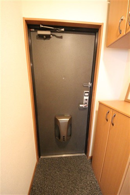 【玄関】 | リバパレス靭公園