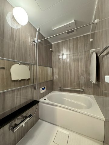 枚方三矢第一住宅壱号棟の浴室|浴室も新調済みで綺麗です。