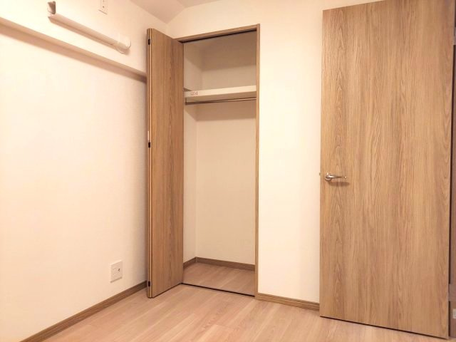 宝塚パインクレストのその他|納戸中約4帖