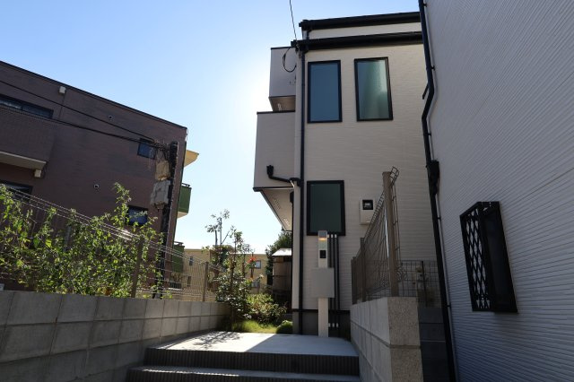  | 《仲介手数料無料》練馬区大泉町４丁目22(4号棟)新築一戸建てグラファーレ