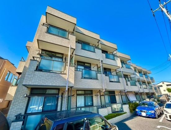 クレールYMの外観