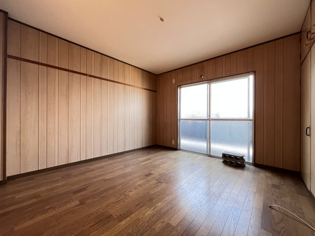 千船ハイツの洋室