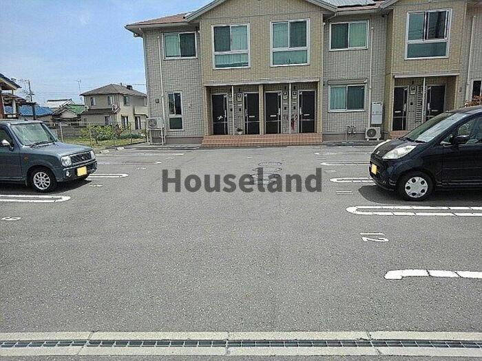 コーラルヴィラ 松島Ⅱの駐車場