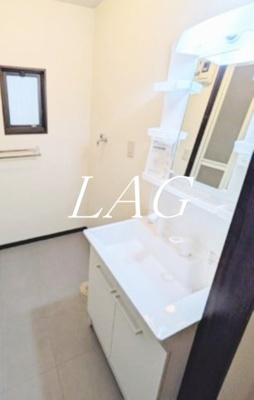 【洗面所】 | メゾネット本太 | 洗面台です。