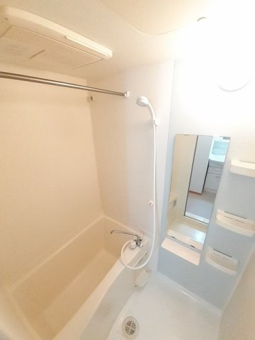 アルバ・美合の浴室