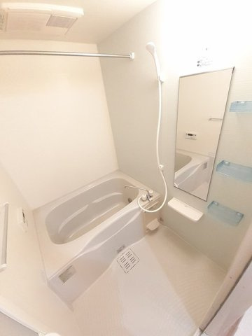 クレメントの浴室