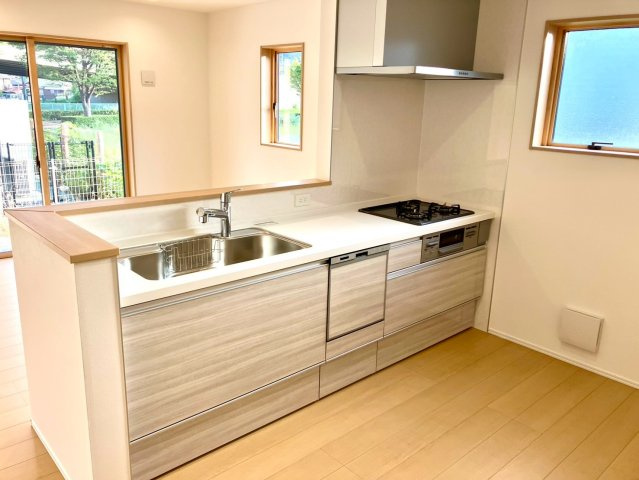 宇多津町平山　ゆとりのある２階建て新築戸建のキッチン