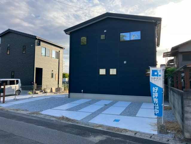 宇多津町平山　ゆとりのある２階建て新築戸建