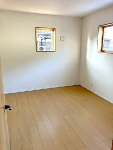 宇多津町平山　ゆとりのある２階建て新築戸建の洋室