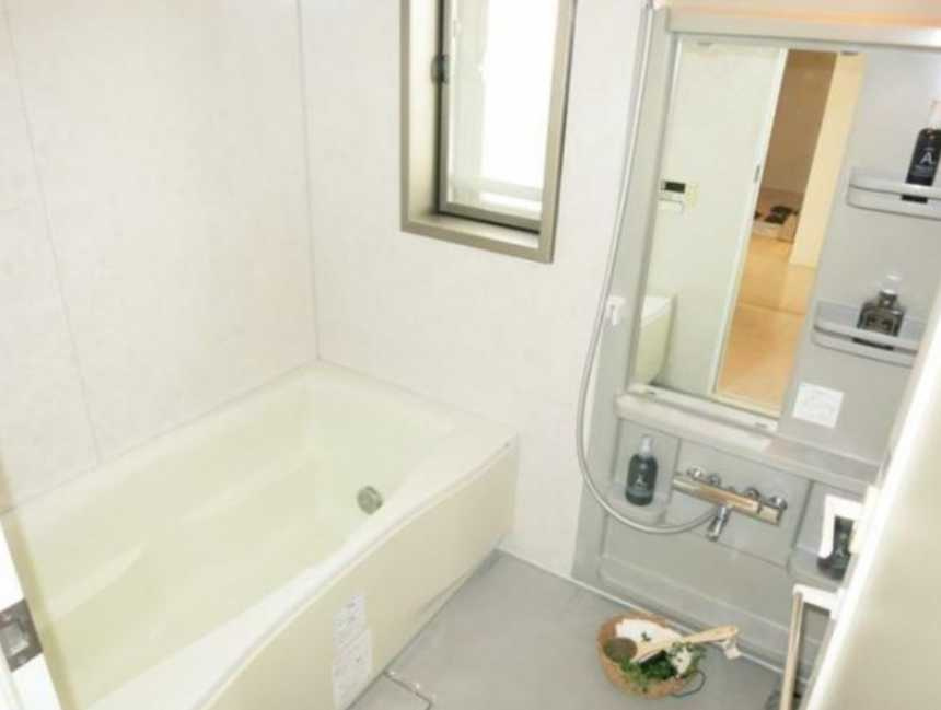 アーデン駒沢パークフロント　最上階角部屋　ペット相談　ルーフバルコニーの浴室