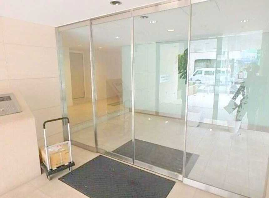 アーデン駒沢パークフロント　最上階角部屋　ペット相談　ルーフバルコニーのロビー