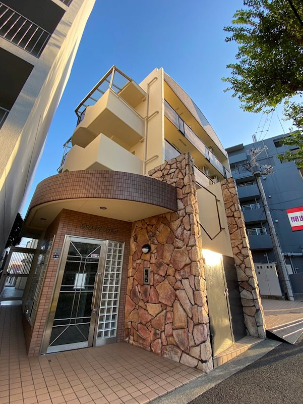 ロジュマン六甲の外観