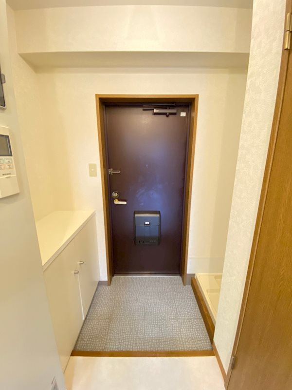 ロジュマン六甲の玄関