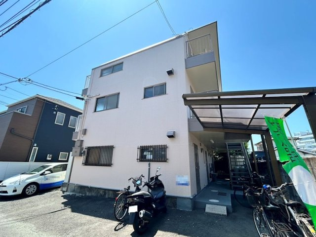 熊本市中央区岡田町のアパート