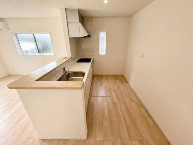 長野市松岡第３の独立洗面台