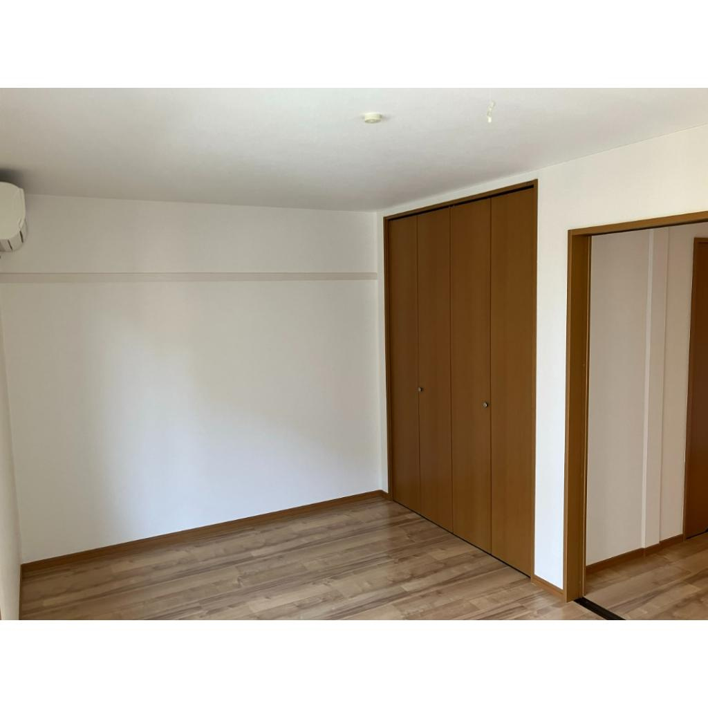 パルティーダの居間・リビング|洋室