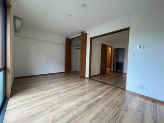 パルティーダの居間・リビング|洋室