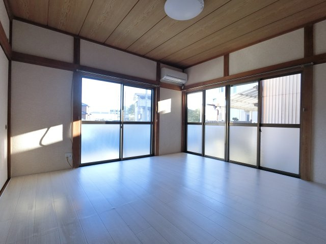 【居間・リビング】