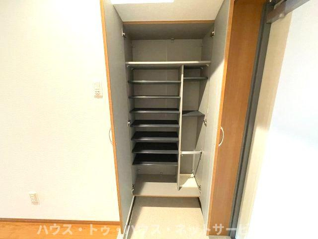 ベルフルール弐番館　の収納