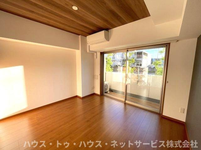 ベルフルール弐番館　の居間・リビング