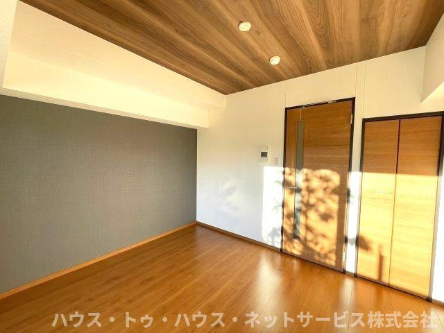 ベルフルール弐番館　の洋室