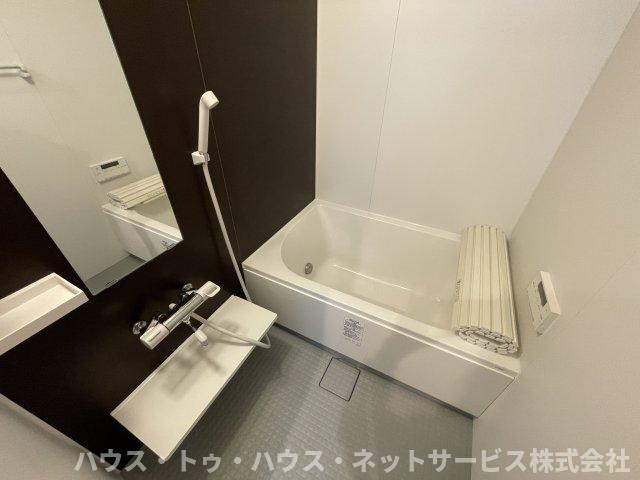 ベルフルール弐番館　の浴室