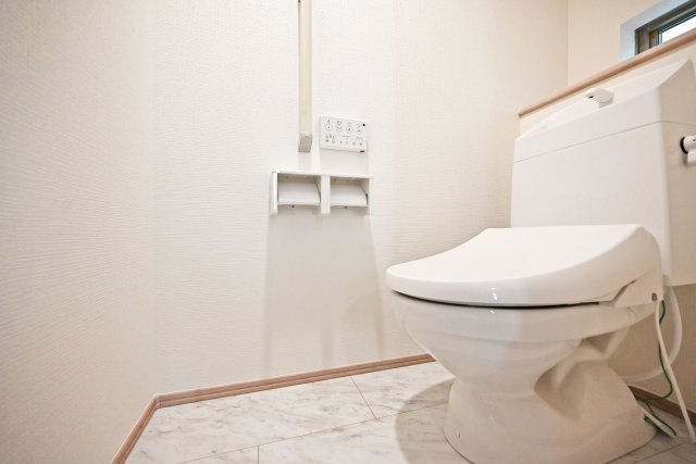 ハートフルタウン浜町新築一戸建て│2SLDK・3LDK+駐車1台可のトイレ|1・2階に1か所ずつウォッシュトイレを導入しています。