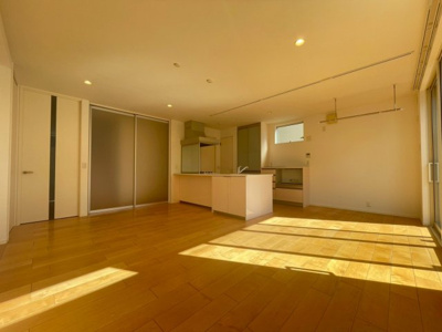 【居間・リビング】 | 大久保町大窪戸建