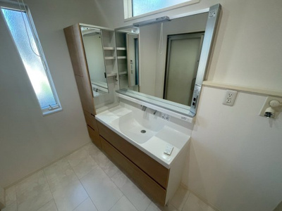 【独立洗面台】 | 大久保町大窪戸建