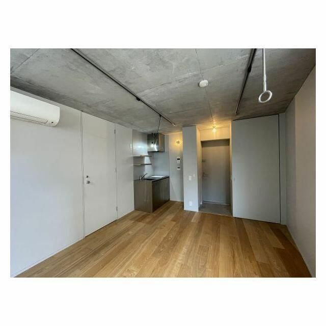 ＰＡＳＥＯ　ＳＡＮＧＥＮＪＡＹＡ　ＥＡＳＴ　ＷＥＳＴの玄関|※全て別号室（１LDK）のお写真・内装等参考にしてください。