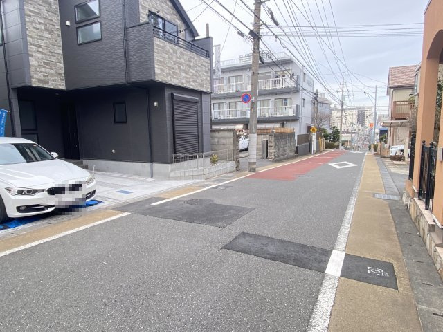 祝　成約済み　八王子市　子安町　新築戸建て　１期の前面道路含む現地写真|～仲介手数料無料☆八王子ひなた不動産～　八王子市子安町　新築戸建て