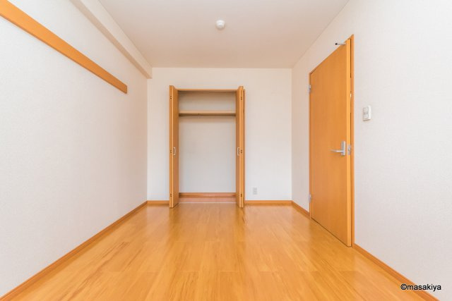 メゾン・ド・ポプラの洋室