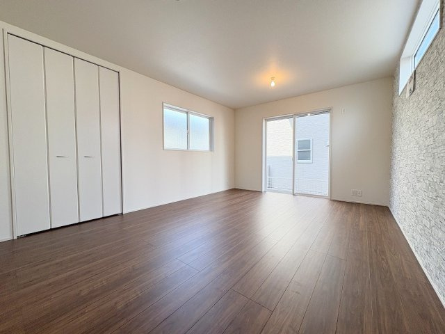 三郷市彦川戸1丁目　新築戸建　全1棟の居間・リビング|同施工会社の参考写真になります。