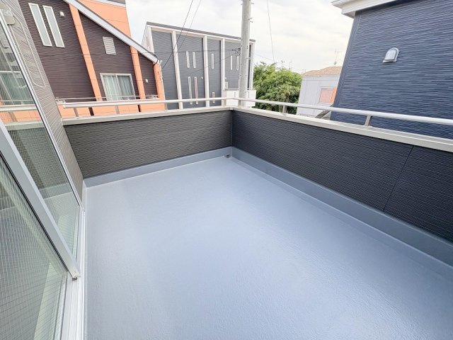 三郷市彦川戸1丁目　新築戸建　全1棟のバルコニー|同施工会社の参考写真になります。