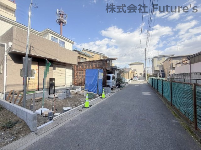 三郷市彦川戸1丁目　新築戸建　全1棟の前面道路含む現地写真|前面道路含む現地写真です。