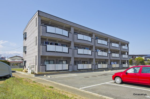 エステート今井の外観