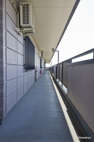 エステート今井のエントランス