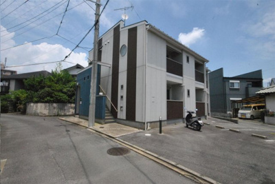 【外観】 | クレフラスト津福東 | 落ち着いた雰囲気の外観です