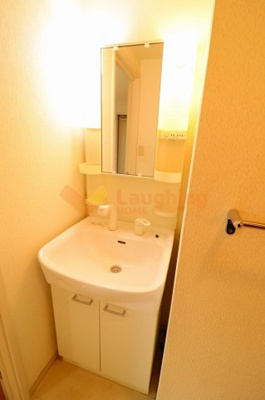 【洗面所】 | クレフラスト津福東 | 類似物件の参考写真です。