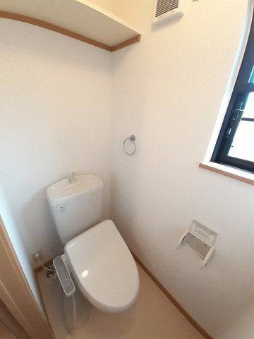 ラシーヌⅢ壱番館のトイレ