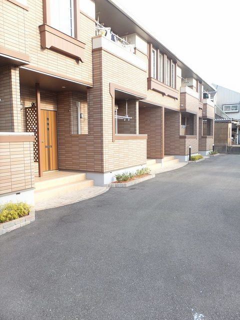 カーサ・カルマ　　　刈谷市近郊の賃貸はクラスホームのエントランス