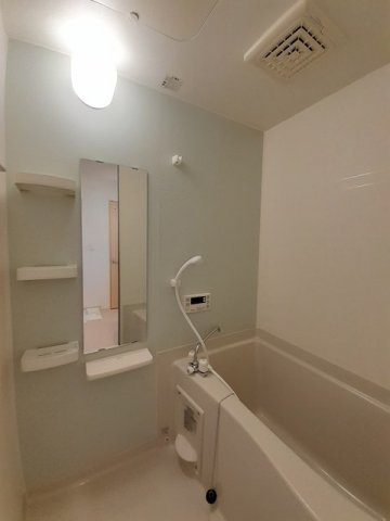 ショコラ　ヒルズの浴室