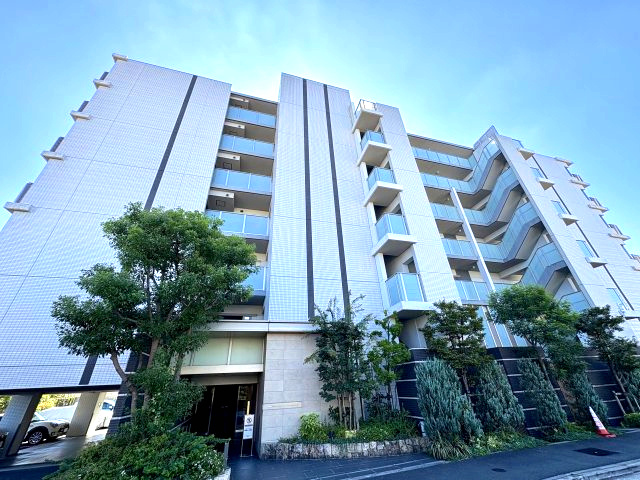 プラウド横濱白楽ディアージュの外観