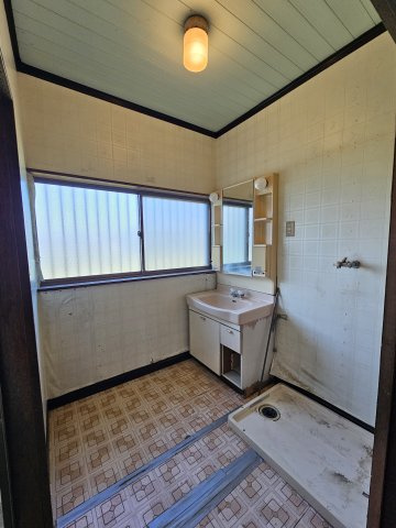 辻中古戸建ての脱衣所