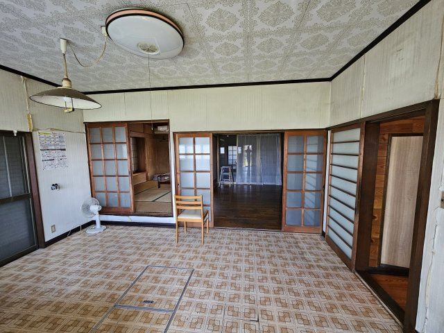 辻中古戸建てのキッチン