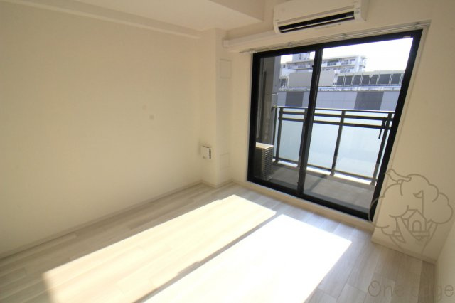 S-RESIDENCE新大阪Rishの居間・リビング