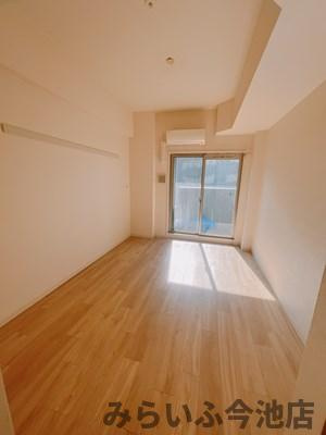 【洋室】 | プレサンスジェネ千種内山 | 7.2帖